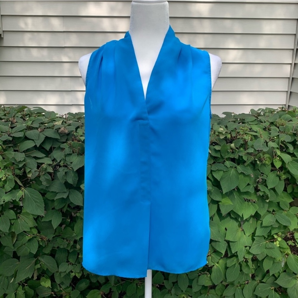 Laundry by Shelli Segal Blue Flowy Blouse (Size Small)